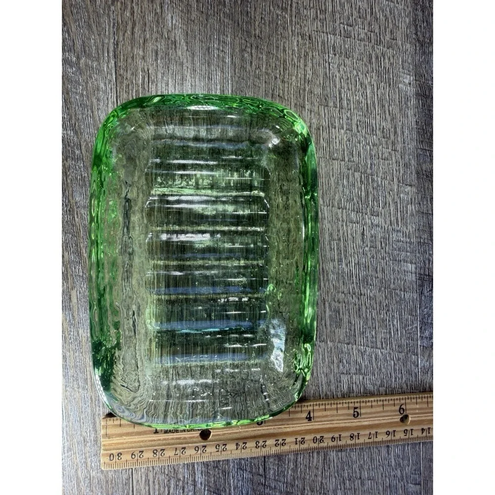 Vintage Fire and Light Recycled Art Glass Soap Dish Celery Green No Chips